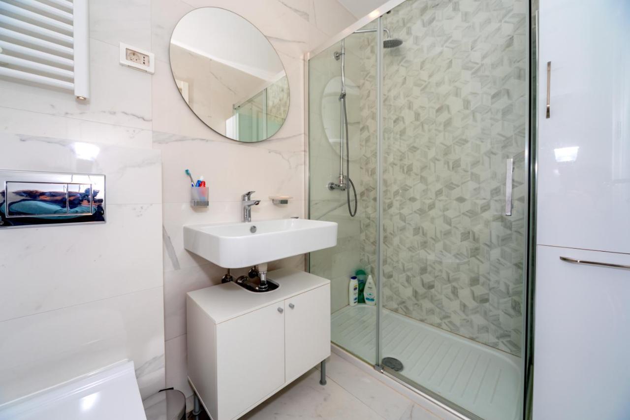 Eastside Apartment Бар Экстерьер фото